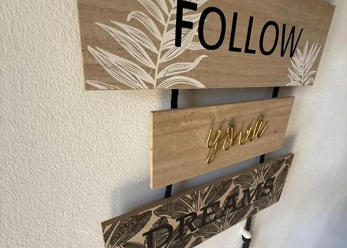 Homestay Livepro Larnaca